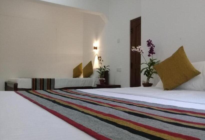 اتاق خانوادگی, Green Edge Residences