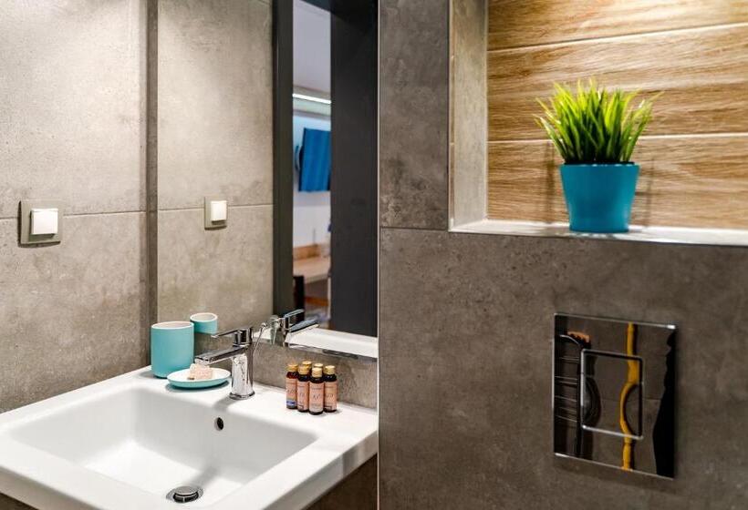 اتاق استاندارد, Family Hotel Laxo