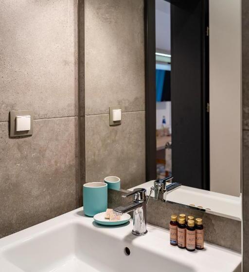اتاق استاندارد, Family Hotel Laxo