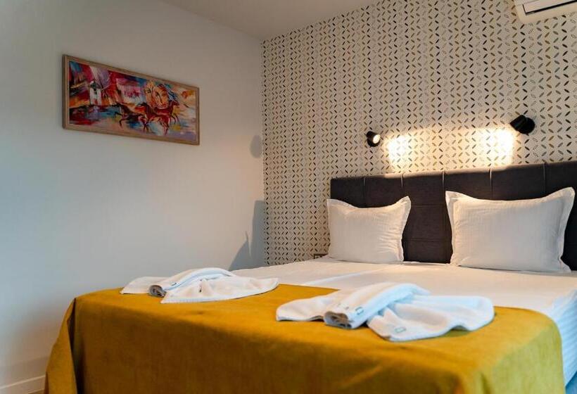 اتاق استاندارد, Family Hotel Laxo