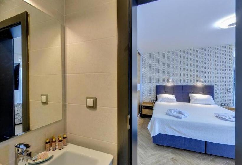استودیوی استاندارد با چشم‌انداز دریا, Family Hotel Laxo