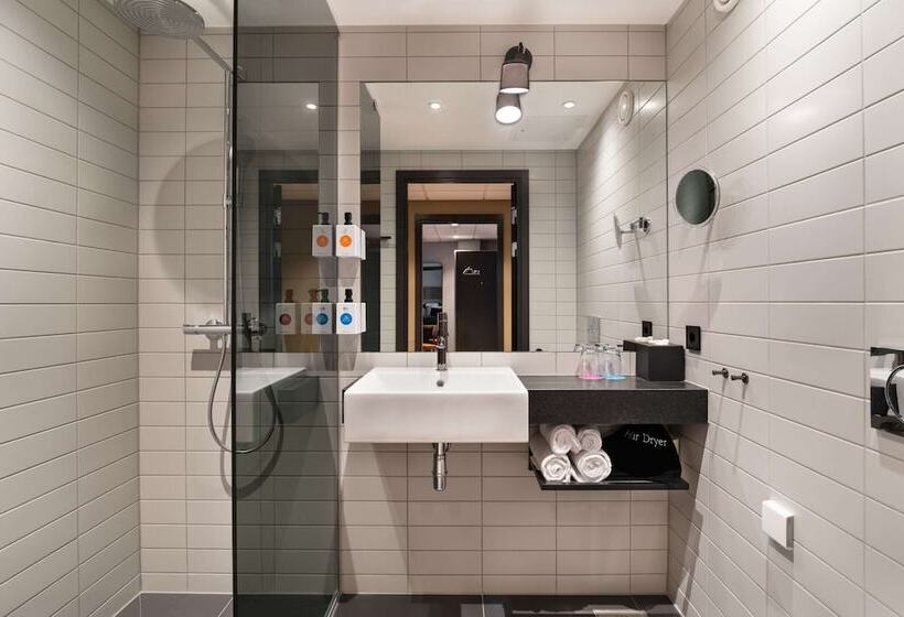 اتاق استاندارد, Quality Hotel River Station