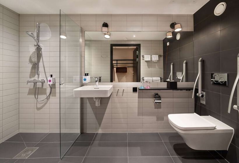 اتاق استاندارد, Quality Hotel River Station