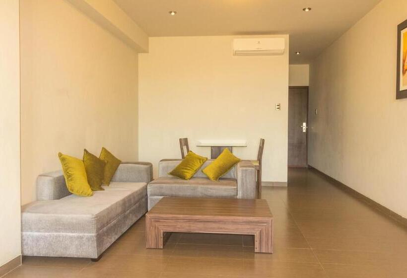 سوئیت سینیور, Urqu Hotel & Boutique