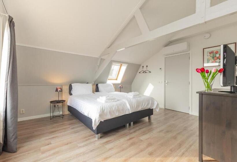 اتاق استاندارد با بالکن, B&b Blossom