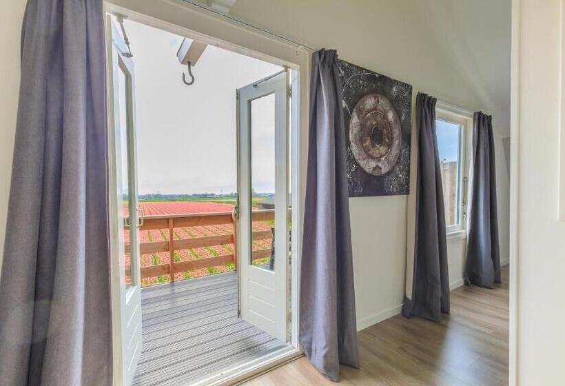 اتاق استاندارد با بالکن, B&b Blossom