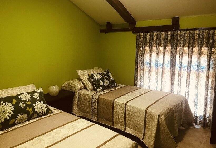 اتاق استاندارد با سرویس بهداشتی مشترک, B&b Puente De órbigo
