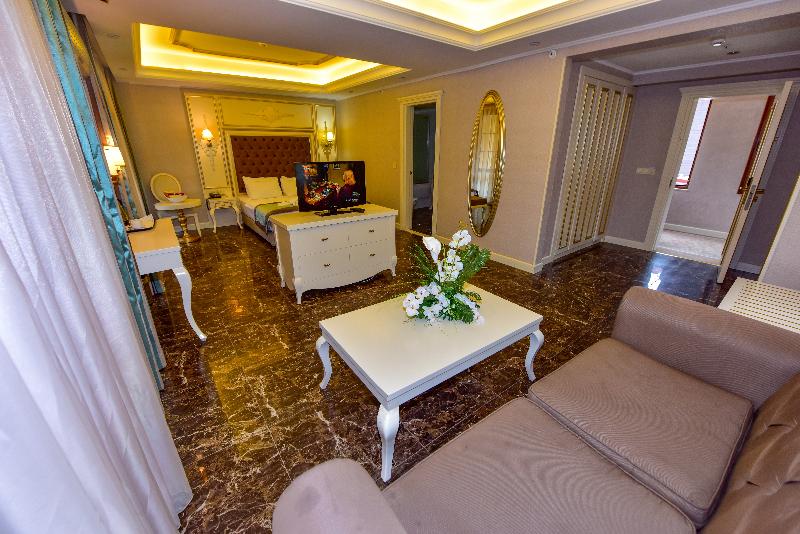 اتاق سوپریور خانوادگی, Azure Lofts & Pool