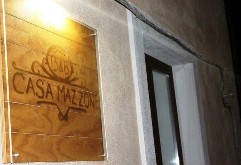 اتاق استاندارد سه نفره, Casa Mazzone