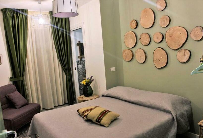 اتاق استاندارد سه نفره, Casa Mazzone