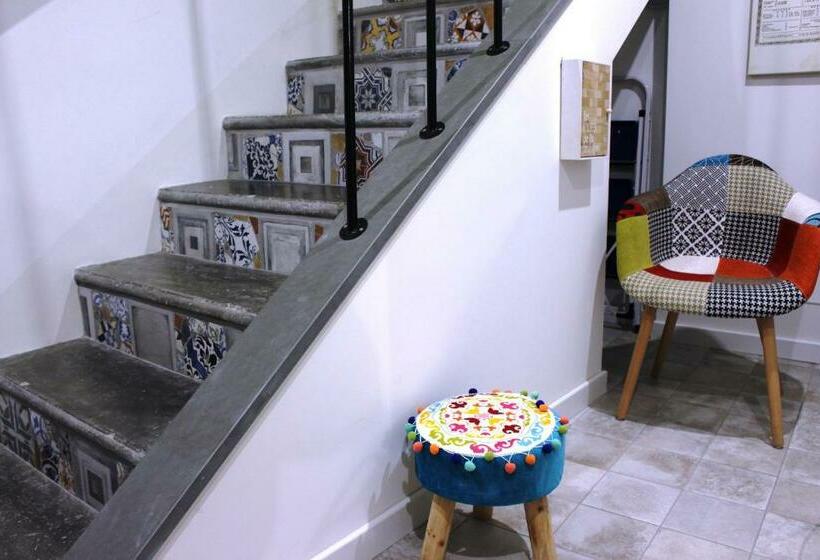 اتاق استاندارد سه نفره, Casa Mazzone