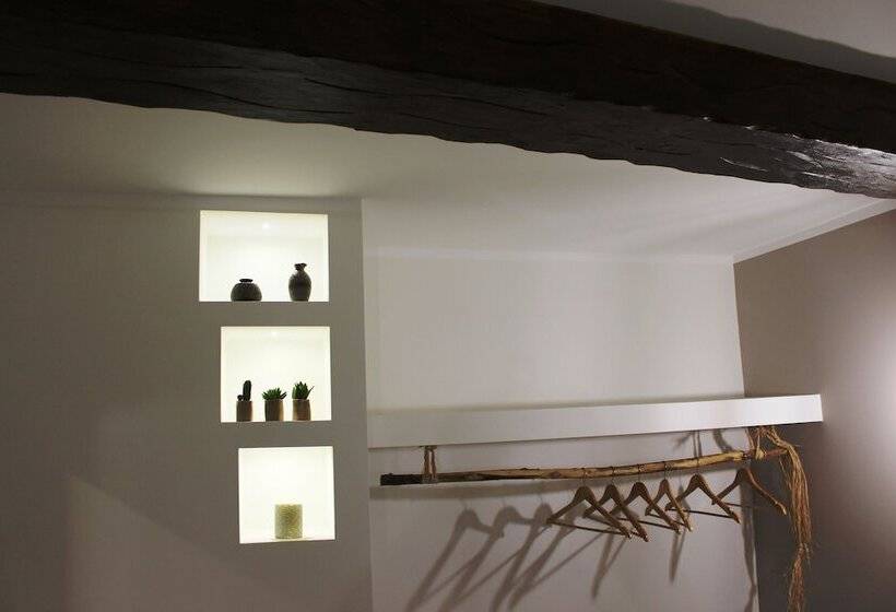 اتاق استاندارد چهار تخته, Casa Mazzone