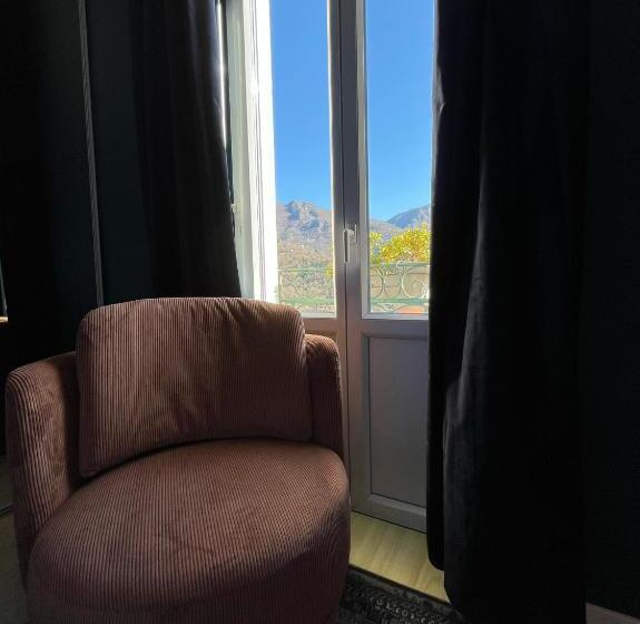 اتاق استاندارد با چشم‌انداز کوهستان, Ostan Hôtel Boutique