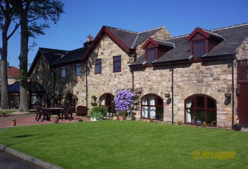 اتاق خانوادگی, Stone Cottage