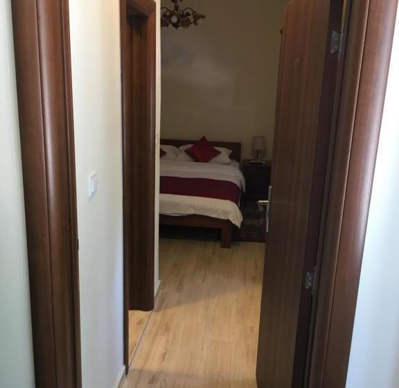 اتاق استاندارد, Bnb Njeguska Sijela