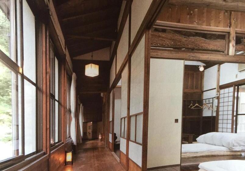 سوییت سوپریور, Takimi Onsen Inn That Only Accepts One Group Per Day