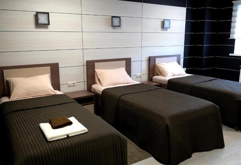 تختخواب در اتاق مشترک, Apartments Daf Center