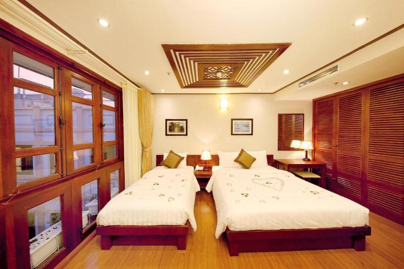 اتاق استاندارد سه نفره, Hanoi Nostalgia Hotel & Spa