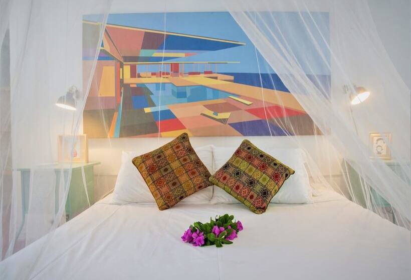 بنگله خانوادگی, Fenix Beach Cartagena