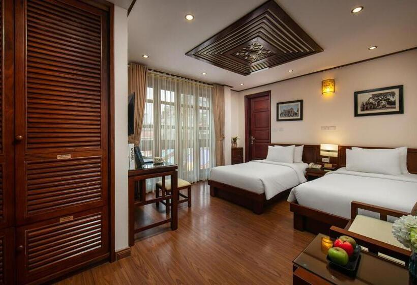اتاق خانوادگی تودرتو, Hanoi Nostalgia Hotel & Spa