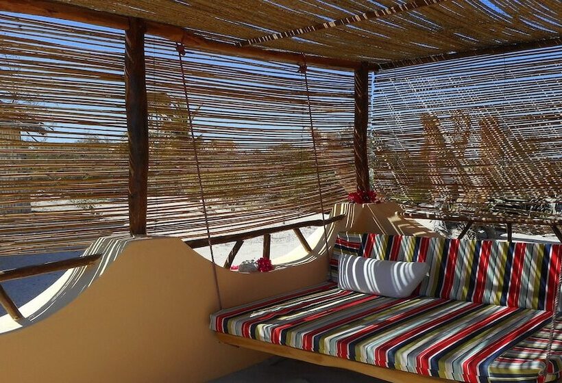 Superior bungalow with sea view, Laguna Blu   Resort Madagascar