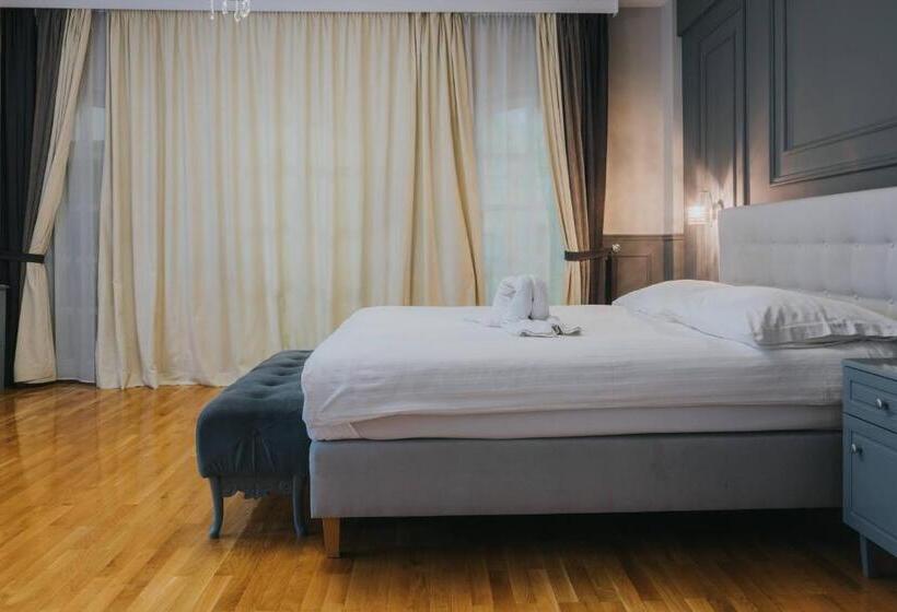 اتاق لوکس با تخت بزرگ, Motel Vila Bakarni