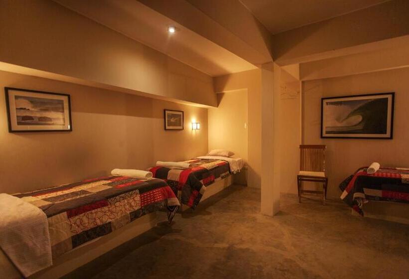 اتاق استاندارد سه نفره, El Hueco Villas