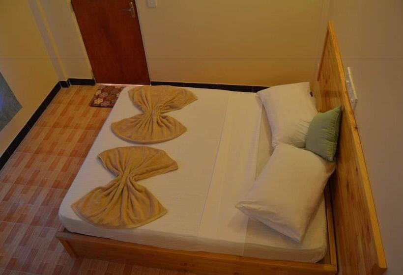 اتاق استاندارد, Local Island Inn