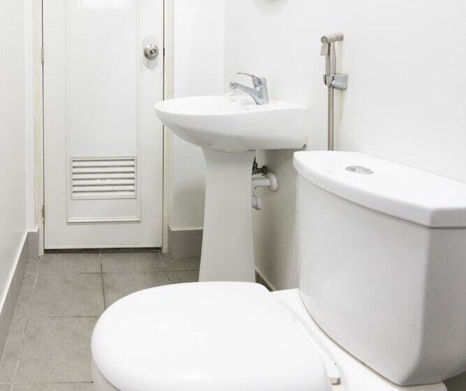 اتاق لوکس, Oyo 152 Sangco Condotel