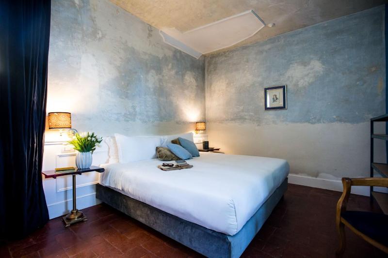 اتاق لوکس با تخت بزرگ, Oltrarno Splendid
