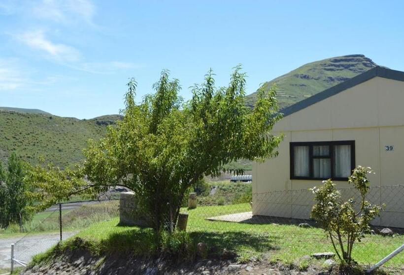 اتاق خانوادگی, Motebong Lodge