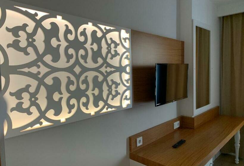 اتاق لوکس, The Sansa Hotel & Spa