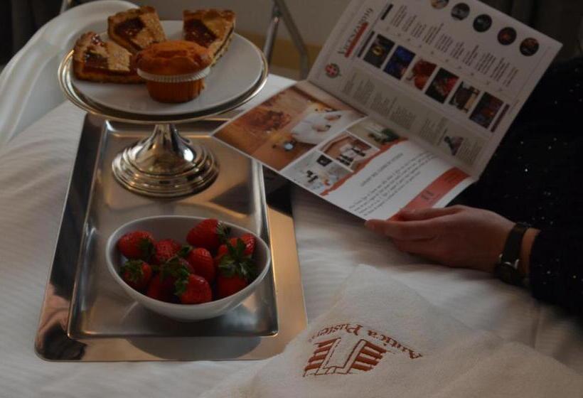 اتاق سوپریور با چشم‌انداز باغ, Antica Pusterla Relais De Charme