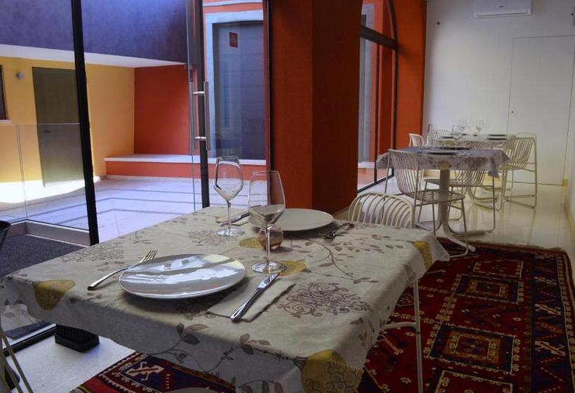 سوییت جونیور لوکس, Antica Pusterla Relais De Charme