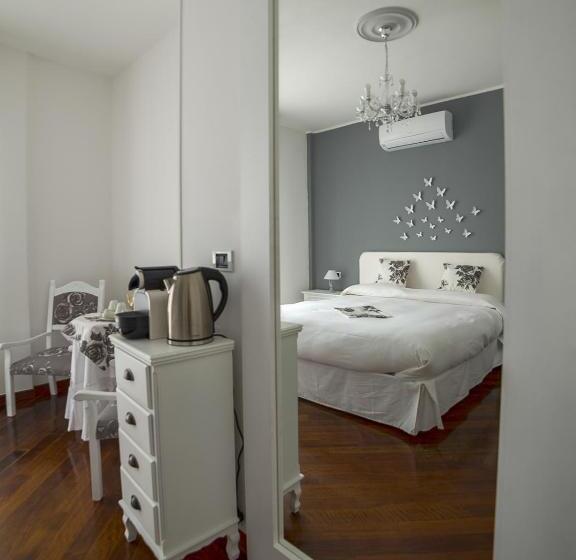 Suite with Terrace, Agrilea