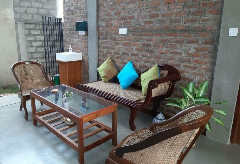 اتاق لوکس با چشم‌انداز دریا, Blue Sands Beach Resort