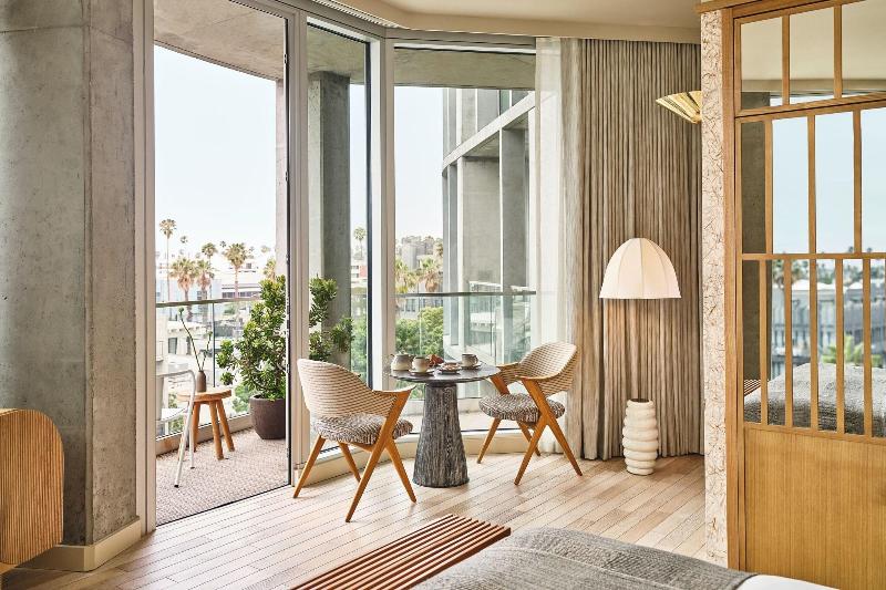 Deluxe Suite King Bed, Santa Monica Proper Hotel, A Member Of Design Hotels