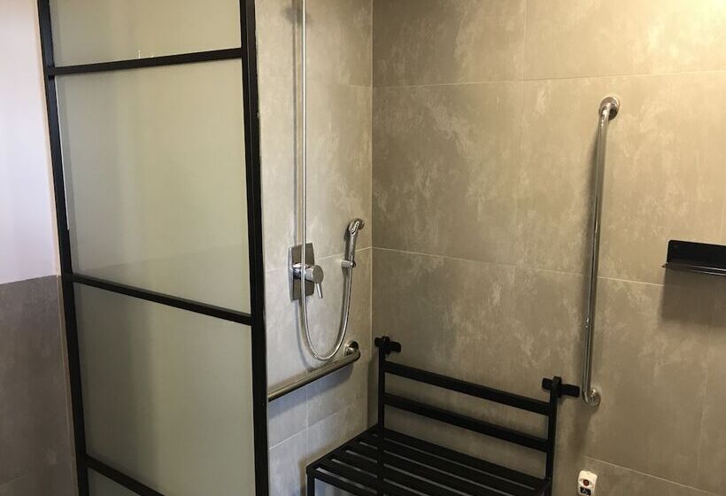 اتاق استاندارد برای معلولان, Naalt Hotel Joinville