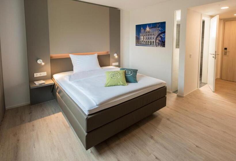 اتاق لوکس, Motel B