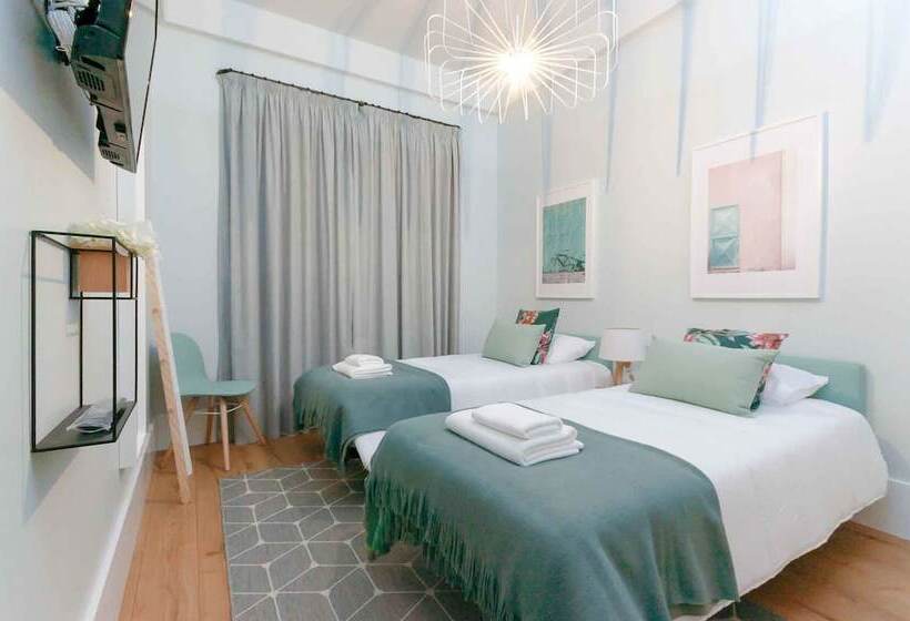 اتاق استاندارد با سرویس بهداشتی مشترک, Nlc Rooms & Suites