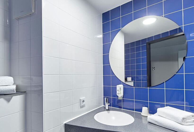 اتاق استاندارد, B&b Hotel Köln Troisdorf