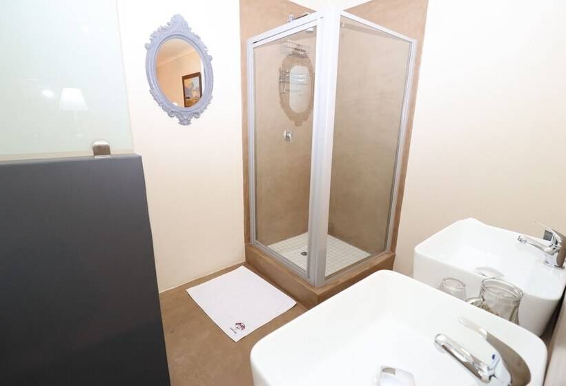 اتاق استاندارد, Cinzaco Dullstroom