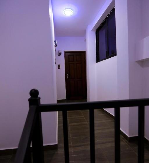 اتاق لوکس با بالکن, Opulence Colombo