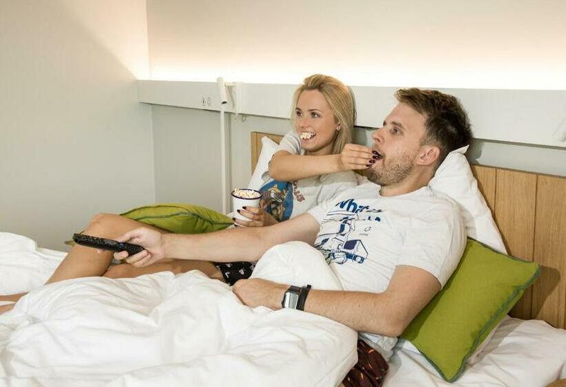 اتاق استاندارد سه نفره, Ibis Tallinn Center