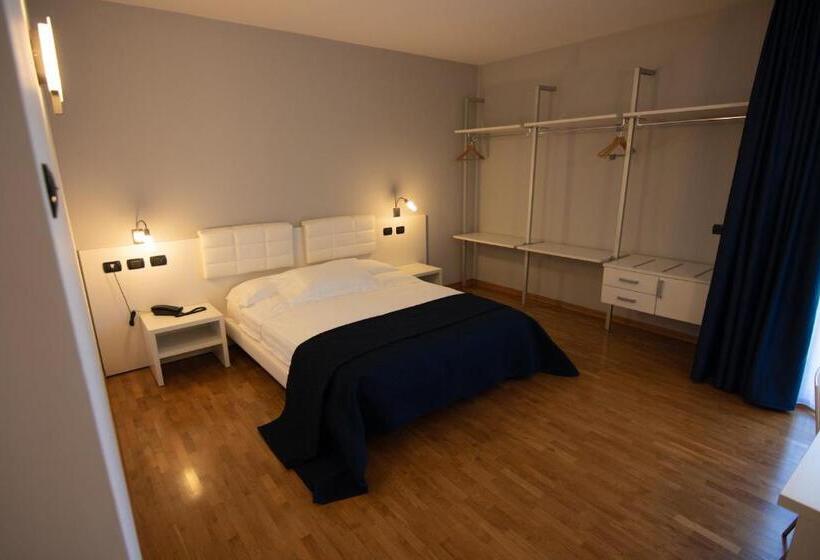 اتاق استاندارد, Master Hotel Reggio Emilia