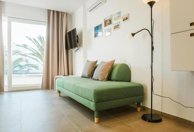 스탠다드 발코니 스튜디오, Apartamentos Zhr