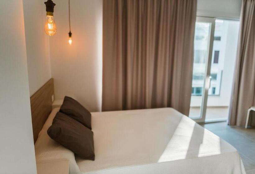 스탠다드 발코니 스튜디오, Apartamentos Zhr