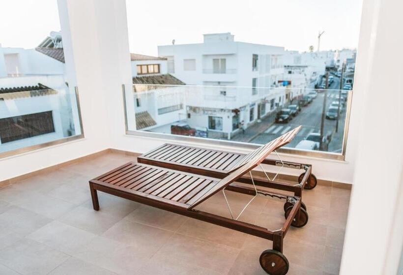스탠다드 스튜디오 (테라스구비), Apartamentos Zhr