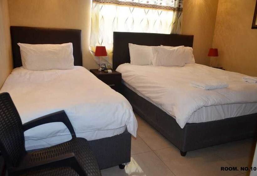 اتاق استاندارد سه نفره, St@y 1 Bnb