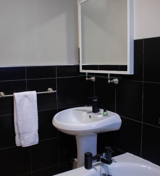 اتاق استاندارد با چشم‌انداز دریا, The Rosedale Hotel & Restaurant